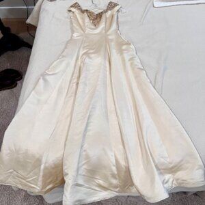 Ulla-Maija Mäki wedding dress size 2-4